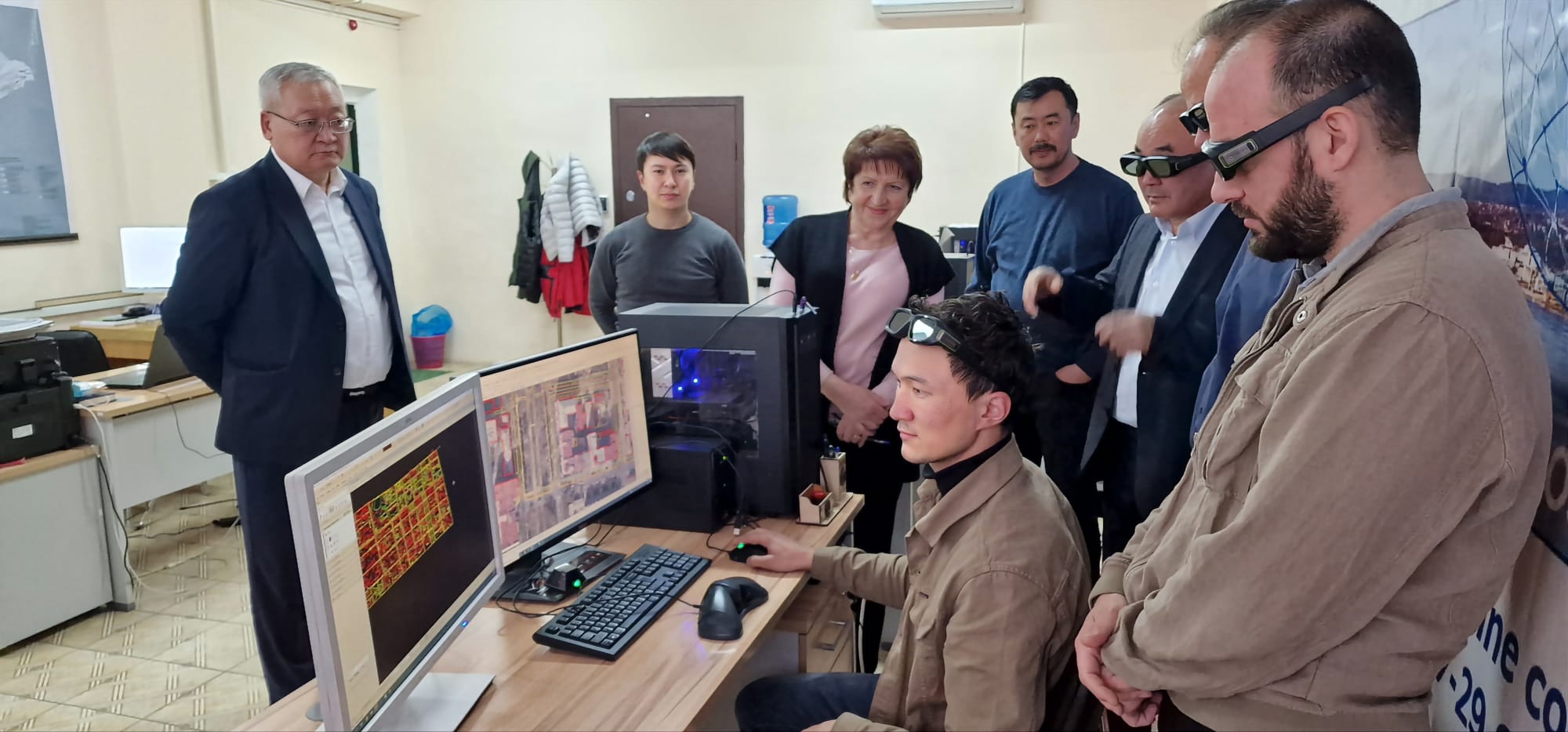 Европейские партнеры посетили Госкартографию в Бишкеке